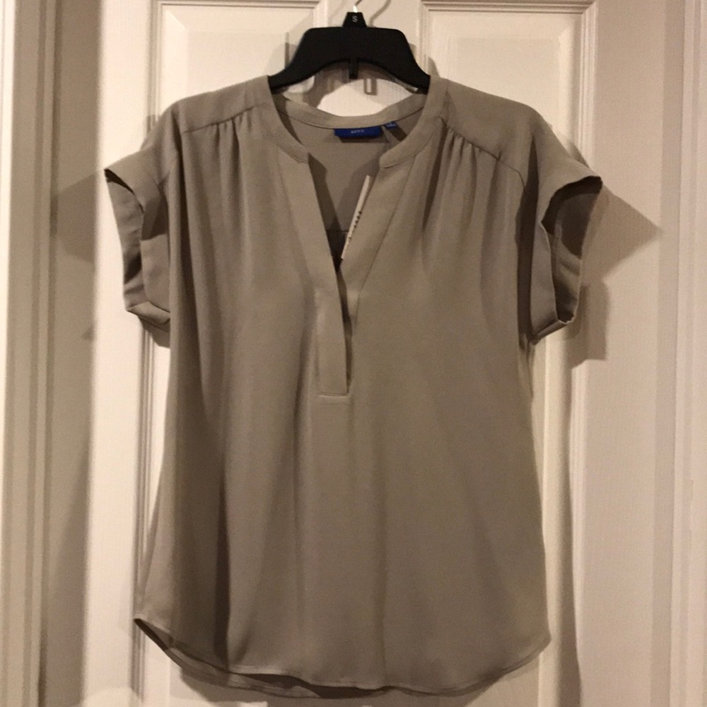 Short sleeve blouse